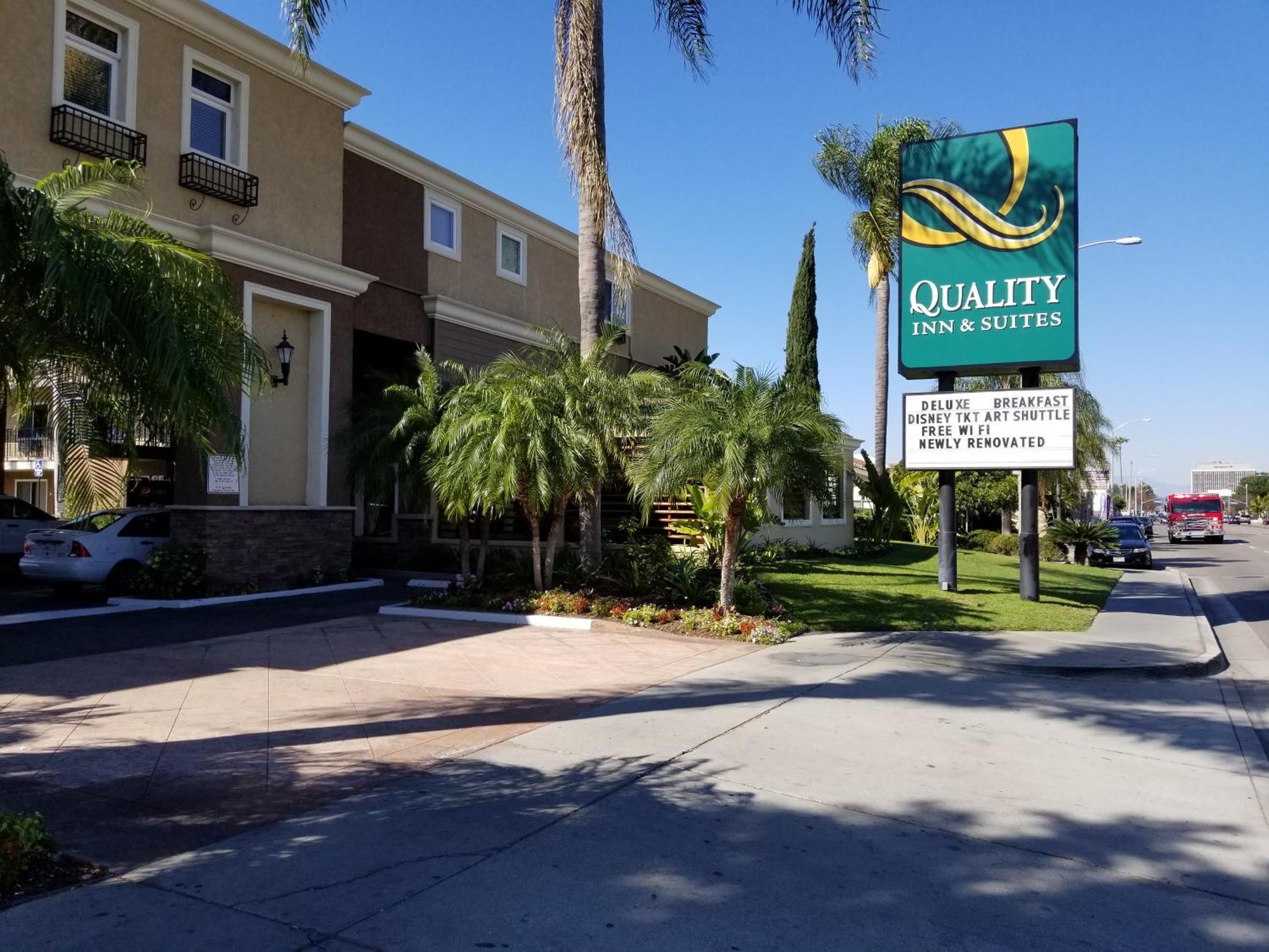 Quality Inn & Suites Anaheim Maingate Exterior foto
